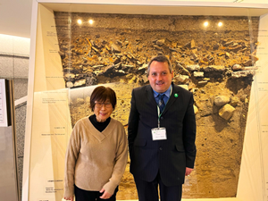 Keiko Ogura, an A-bomb survivor (left) and Mr. Outram (right)