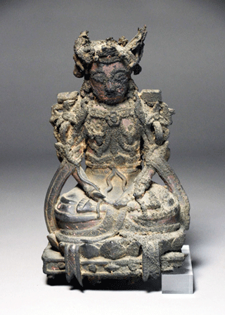 A Buddhist statue lovingly kept as a family memento / Donated by: Mr. Mikio Yamada