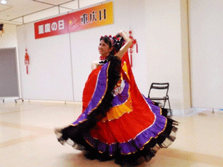 Chinese folk dance performed by Ruri Miura