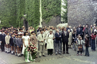 Youth delegation from Hiroshima City visiting Hanover City (1976)