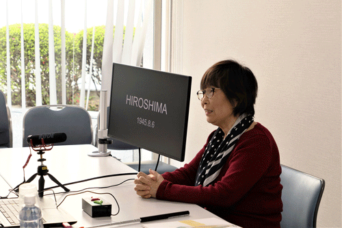 Ms. Ogura giving her talk, connecting with families in Oregon State, America