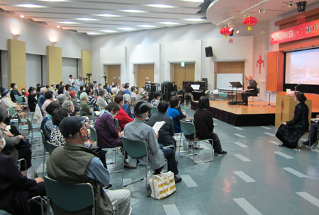 Erhu player Rongchun Zhao on stage
