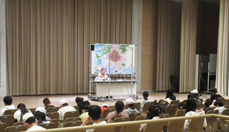 A-bomb Survivor Testimony (Photo: Hiroshima Peace Memorial Museum)