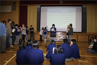 広島市立高取北中学校での授業の様子