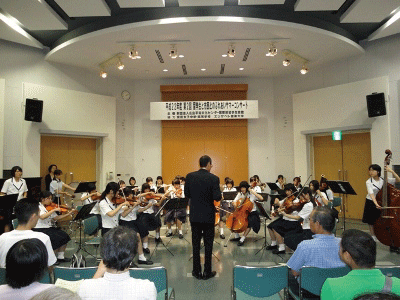 安田女子中学・高等学校管弦楽部の演奏