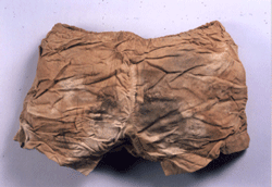 太尾田洋夫ちゃん（当時2歳）のパンツ（寄贈／太尾田れん氏）