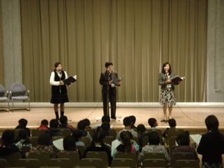 被爆体験記朗読会の様子