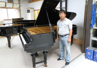 爆心地から2kmの小学校にあったグランドピアノ