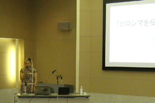 ピースフォーラム（第3回）で講演する映画美術監督の部屋京子さん