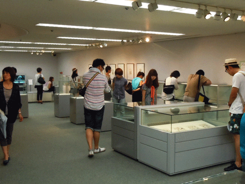 セントラルコネティカット州立大学と広島の大学生のディスカッションの様子