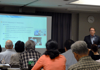 UNITAR広島事務所の活動について聞き入る参加者