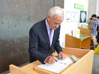 カーク・コールドウェル／アメリカ合衆国・ハワイ州・ホノルル市長