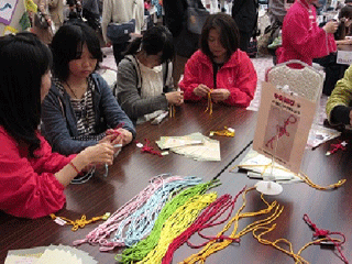 中国結びの体験コーナー