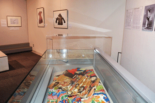 平和記念資料館「新着資料展」展示