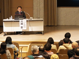 川崎さんの講演の様子