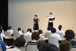 被爆体験記朗読会の様子
