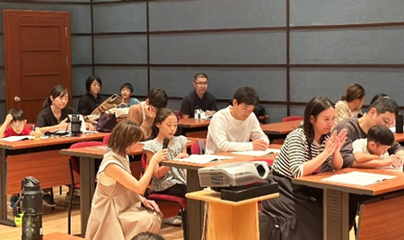 土日基金文化センターでの朗読会