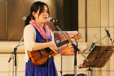 トウバル彩果さんによるウクレレコンサート